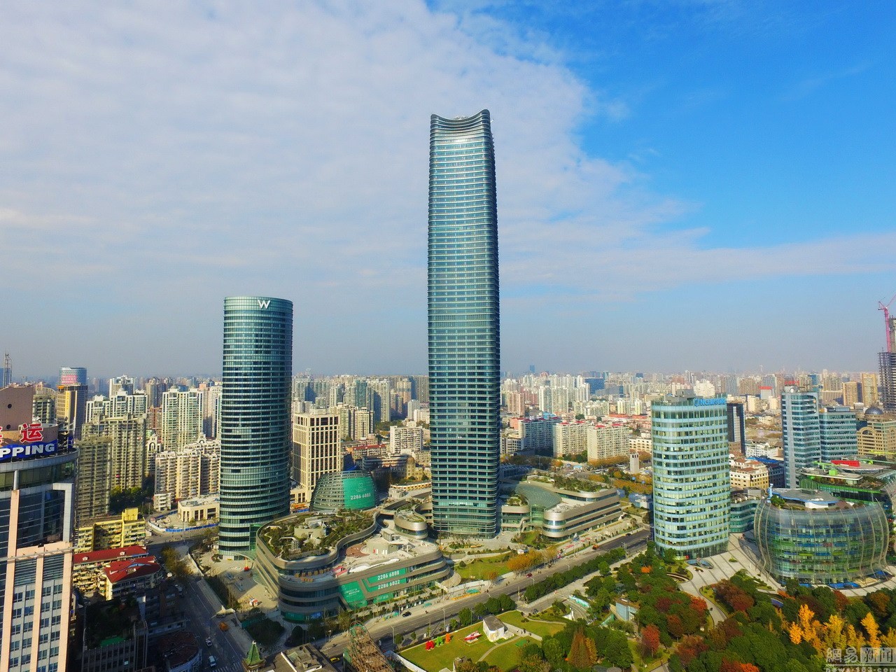 上海浦西新地标揭晓，重塑城市天际线的壮丽高楼诞生